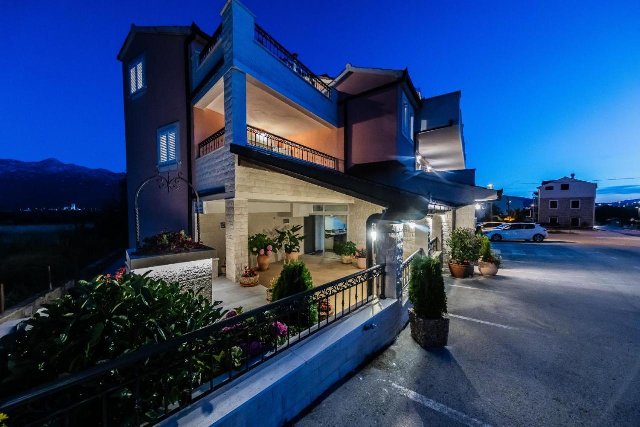 San Mihael Luxury Rooms 1 Dugopolje Luaran gambar