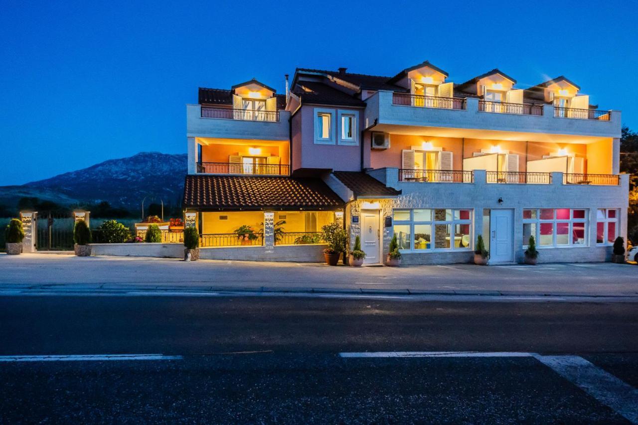 San Mihael Luxury Rooms 1 Dugopolje Luaran gambar